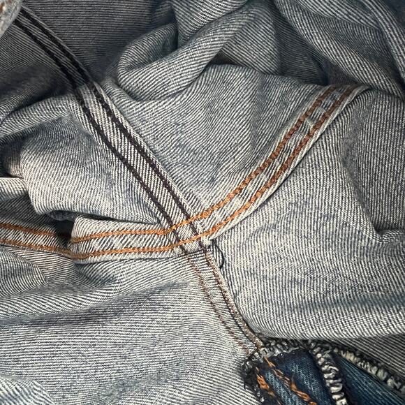 Abercrombie & Fitch Jeans Women’s Size 26 / 2 High Rise The Dad Distressed Denim - Picture 9 of 11